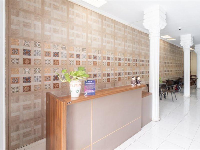 Spot On 2419 Rumah Nugraha Hotel Syariah Yogyakarta Extérieur photo