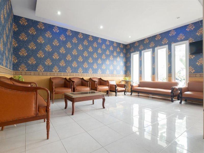 Spot On 2419 Rumah Nugraha Hotel Syariah Yogyakarta Extérieur photo